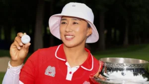 Yang wins first major at 75th attempt